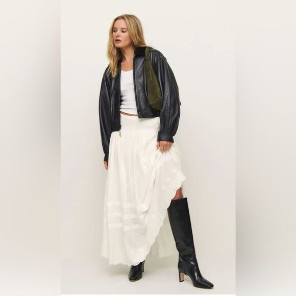 Festival season in London!  Inspiration for today’s show. - Picture 6 of 15